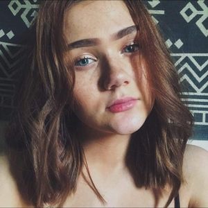 Meet your Posher, Alivia